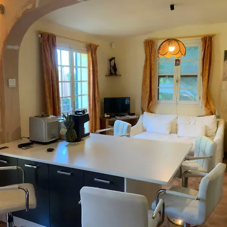 Апартаменты Studio Naturiste Ile Du Levant N1 Ideal Acces Mer Йер